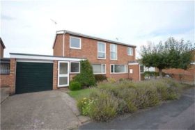 3 bedroom Detached t...